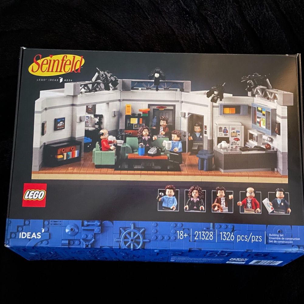 LEGO Ideas Seinfeld Apartment Set 21328 Retired Set
